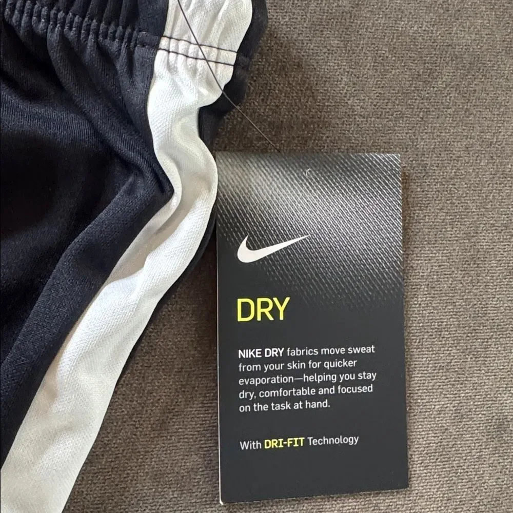 Women’s Nike Dri-Fit Sport Shorts Black Drawstring Waist 725956-010 Size L NWT